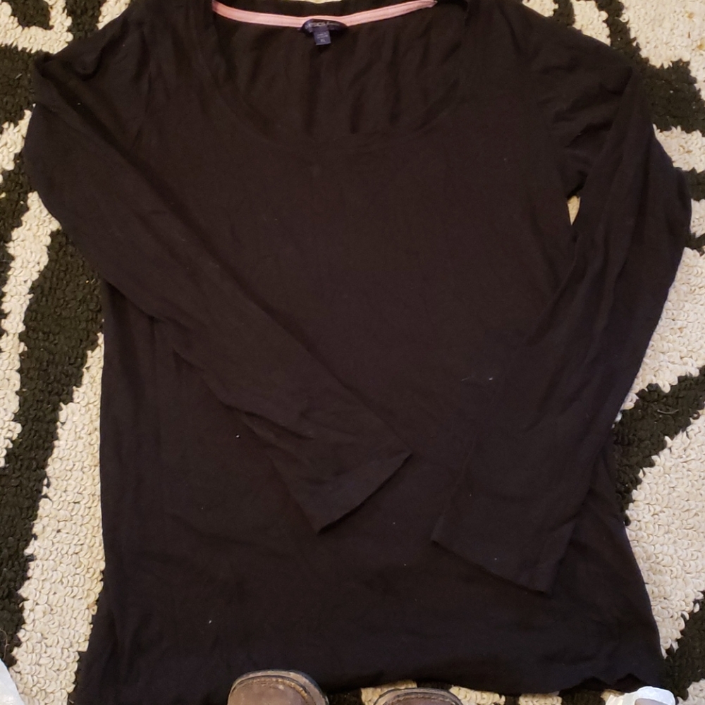Thin long sleeve top